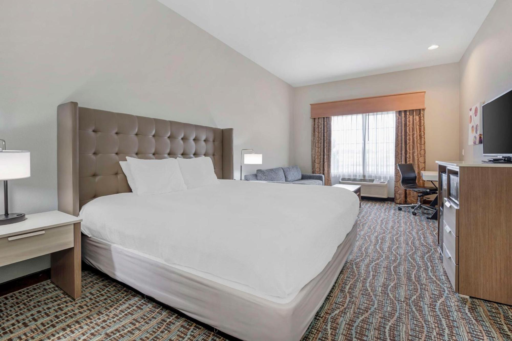 Best Western Plus Peppertree Inn At Омак Экстерьер фото