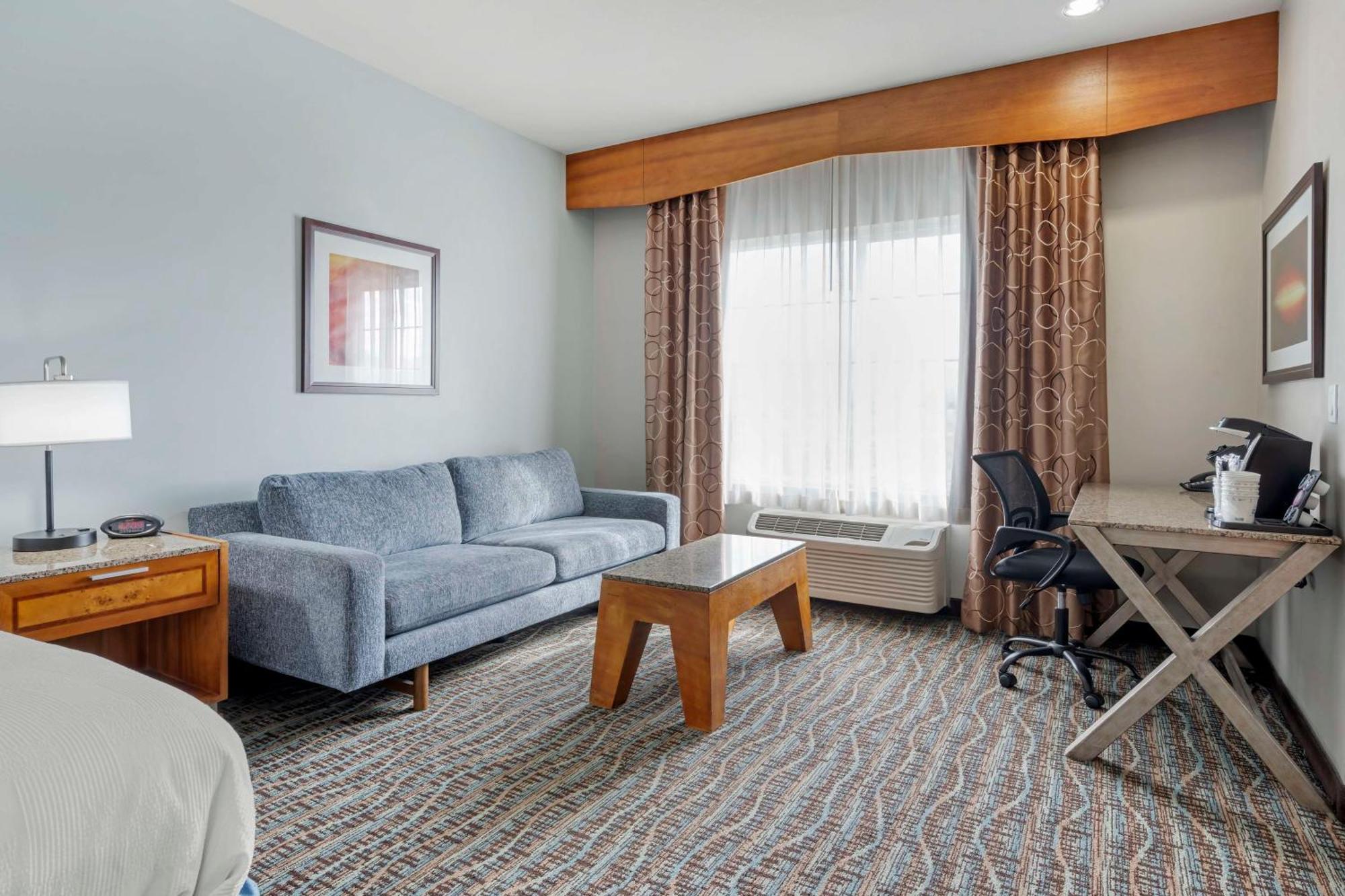 Best Western Plus Peppertree Inn At Омак Экстерьер фото