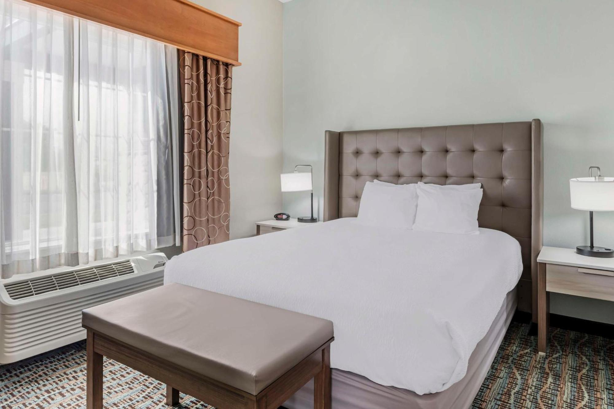 Best Western Plus Peppertree Inn At Омак Экстерьер фото
