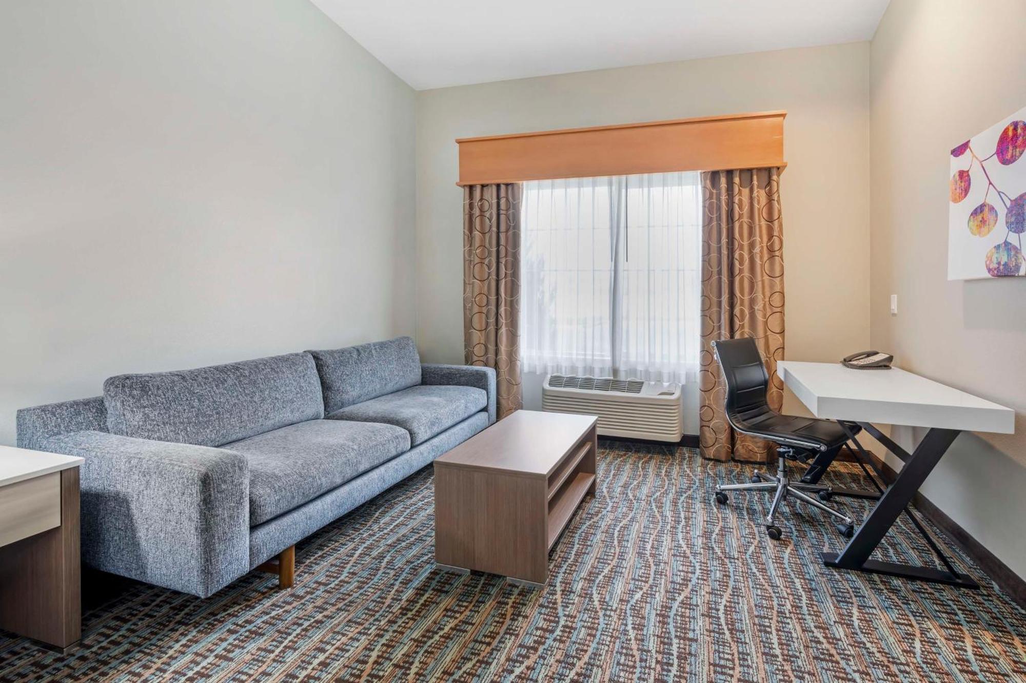 Best Western Plus Peppertree Inn At Омак Экстерьер фото