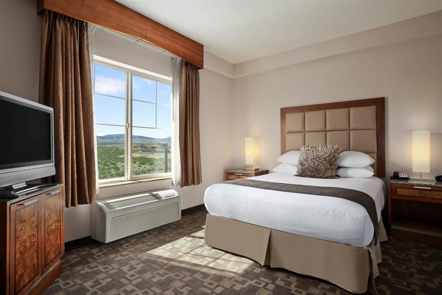 Best Western Plus Peppertree Inn At Омак Экстерьер фото