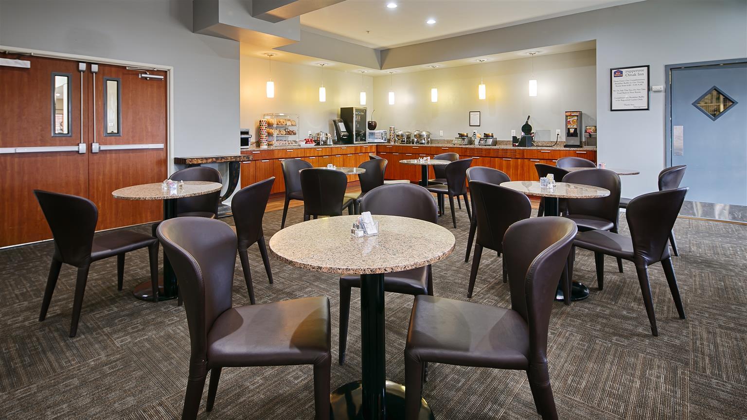 Best Western Plus Peppertree Inn At Омак Экстерьер фото